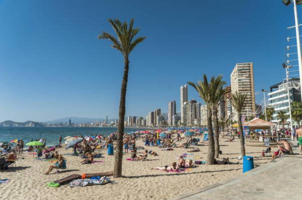 Junto Playa Levante Con Terraza Chill-Out-2 Wcs-A Estrenar Gemelos 23 Benidorm Ngoại thất bức ảnh